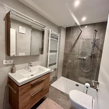 Idyllische Suite In Zentrumsnaehe Mit Parkplatz Top 1 Gmunden Exterior foto